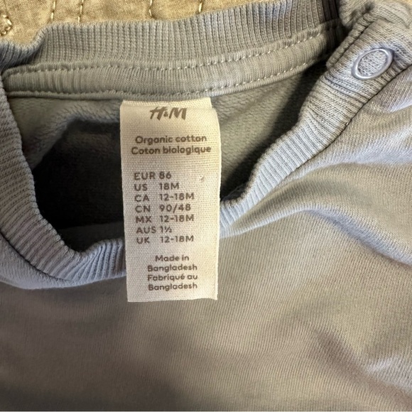 🌟3/$20🌟 2 H&M Toddler Boys Cotton Sweatshirts - Picture 6 of 7